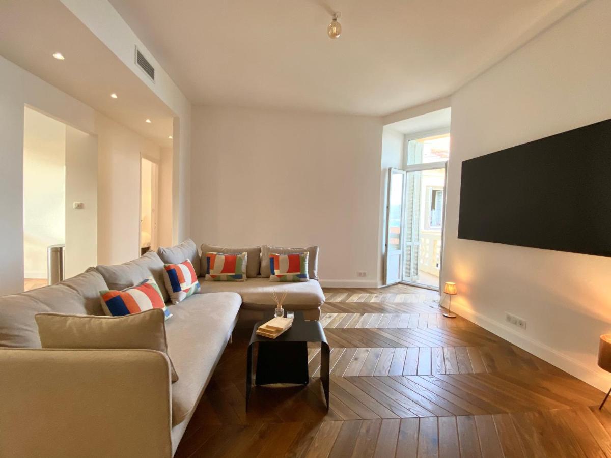 Ajaccio : Appartement de grand standing vue mer. - Housity