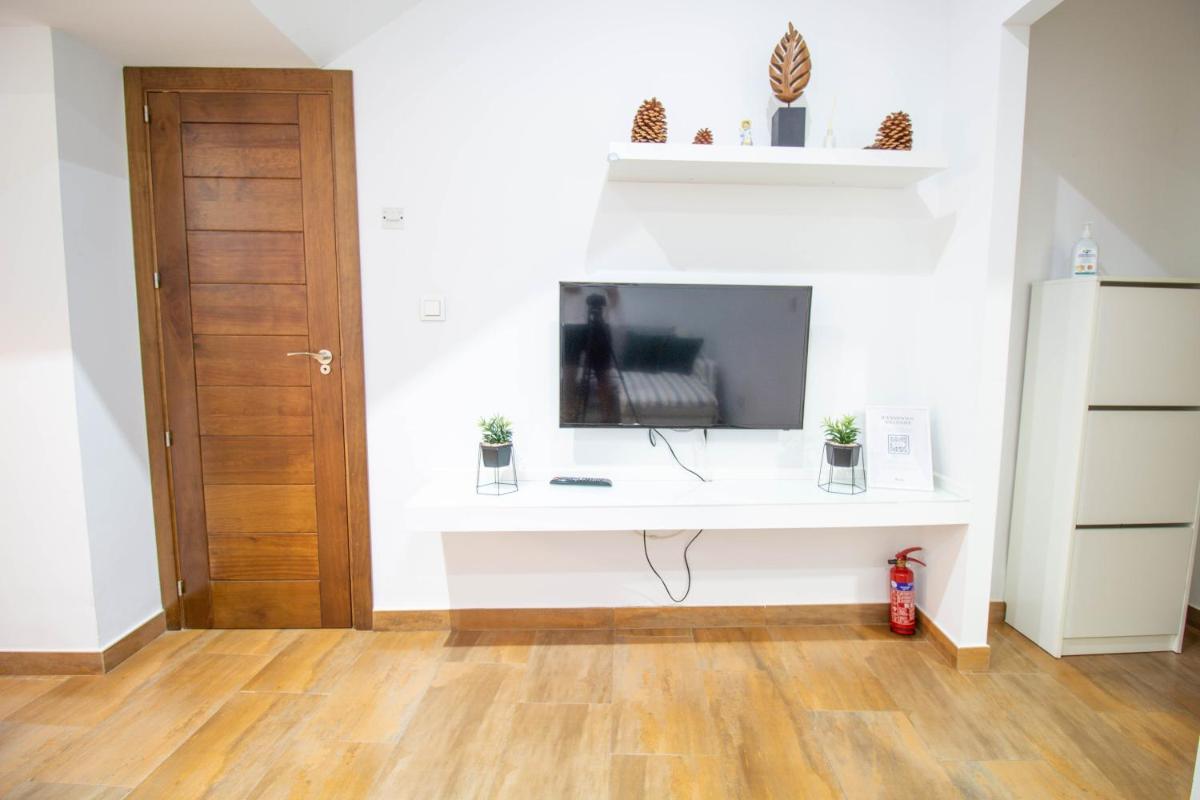 RentitSpain Confortable Apartamento con Patio en Motril - Housity