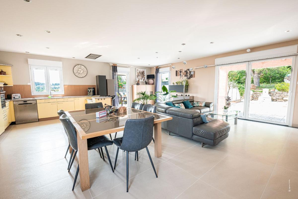 Au jardin des gallinettes location villa piscine privée Carcassonne - Housity