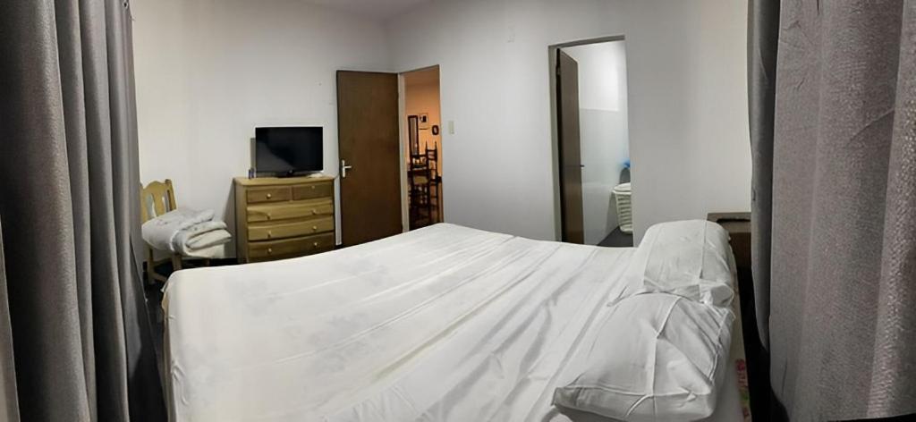 Casa en San Bernardino Py - Housity