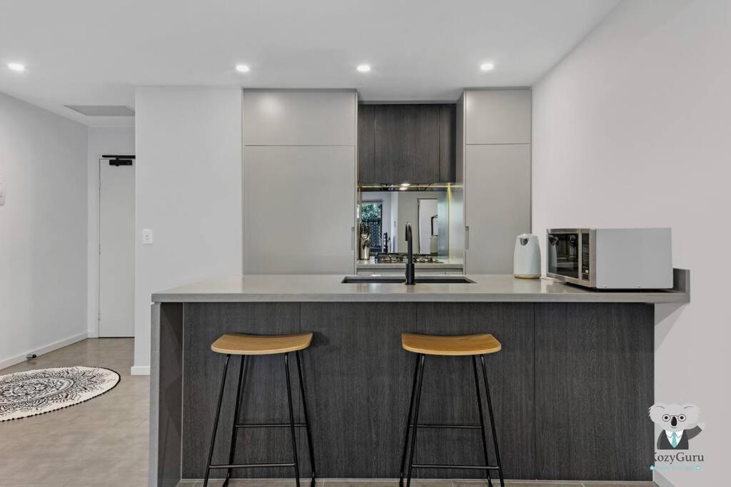 Suitetrails - KozyGuru / Epping / Modern One Bed APT / NEP033