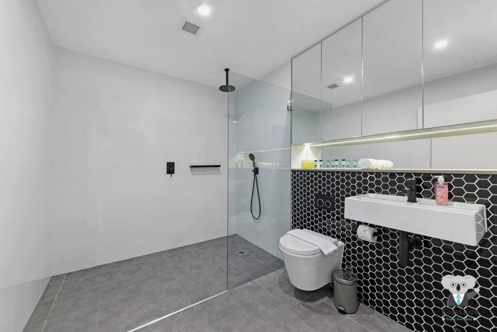 Suitetrails - KozyGuru / Epping / Modern One Bed APT / NEP033