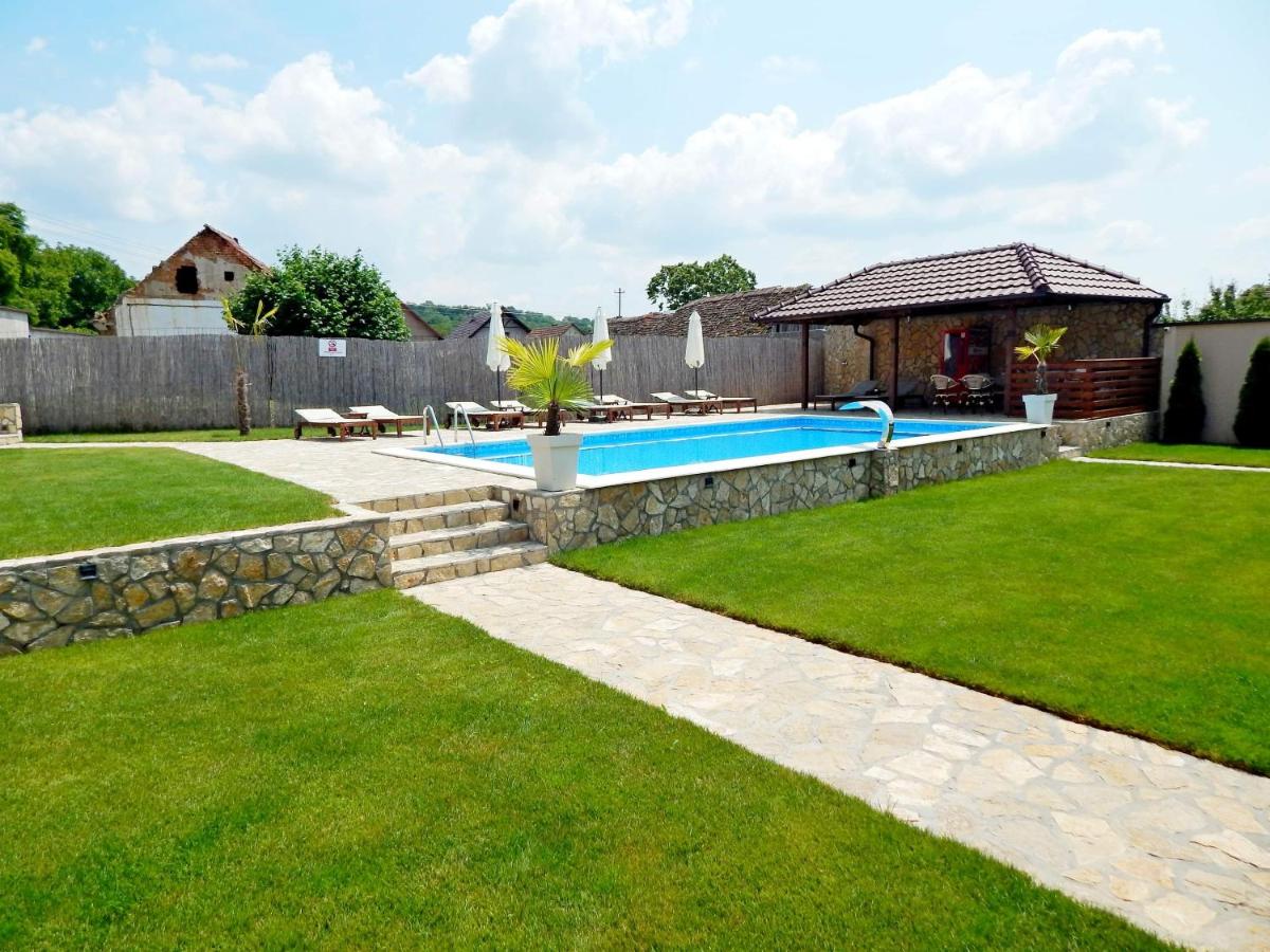 Aqualux apartments - Housity