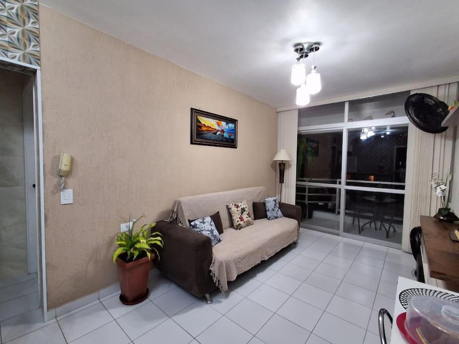 Apartamento Encantador no coração do Guarujá - Housity