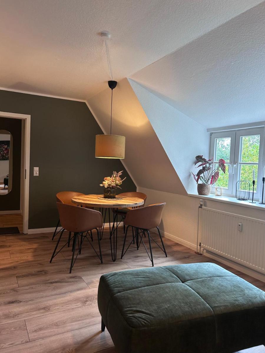 4 wunderschöne Ferienwohnungen im Kavaliershaus - Housity