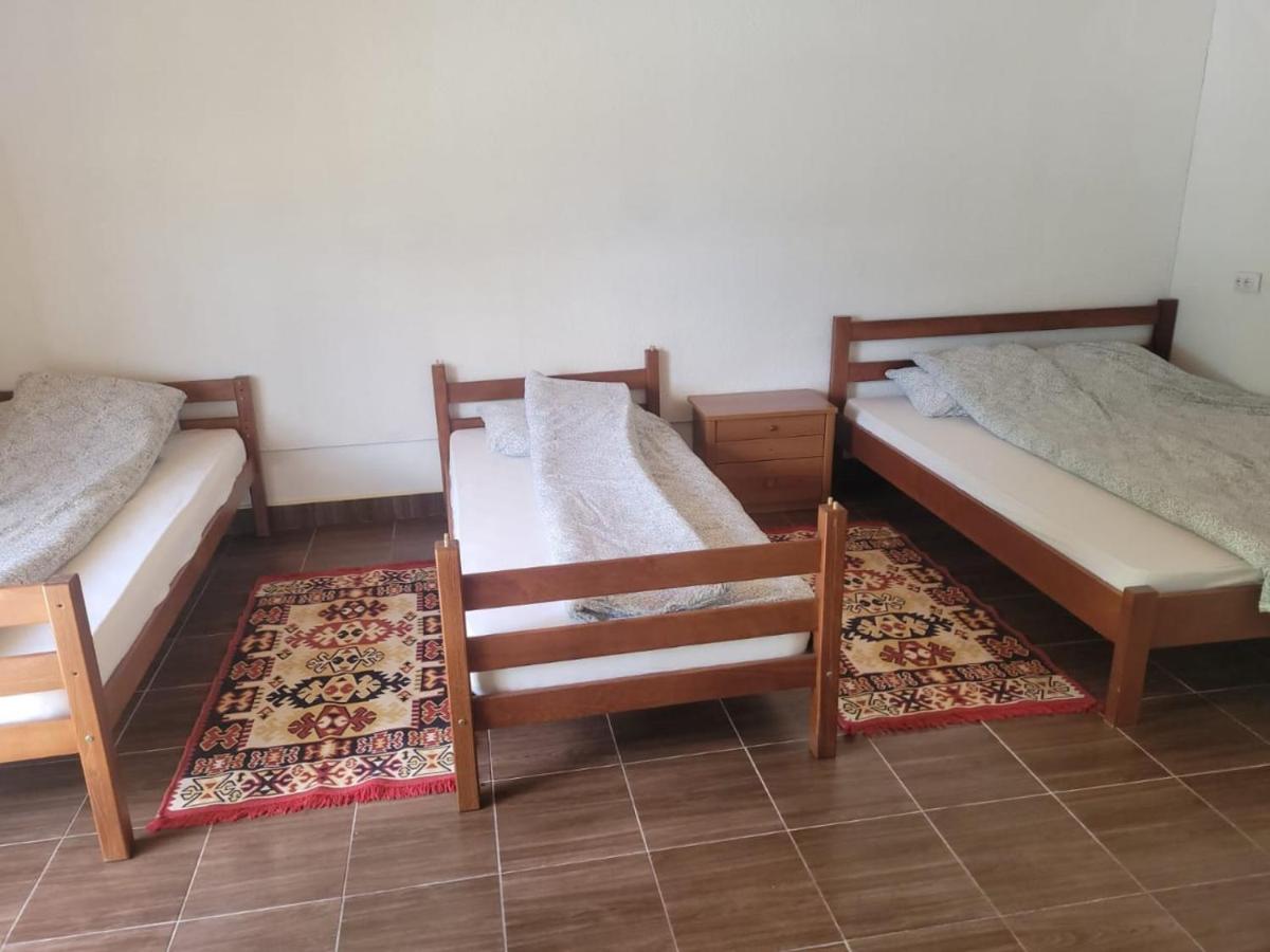 Lola Guest House - Housity