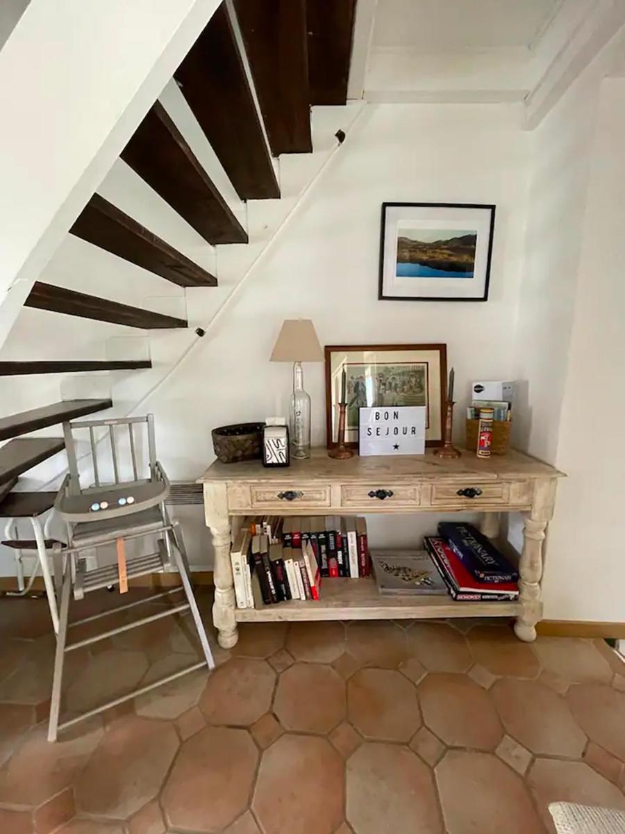 Cozy House on impressionist road - Housity