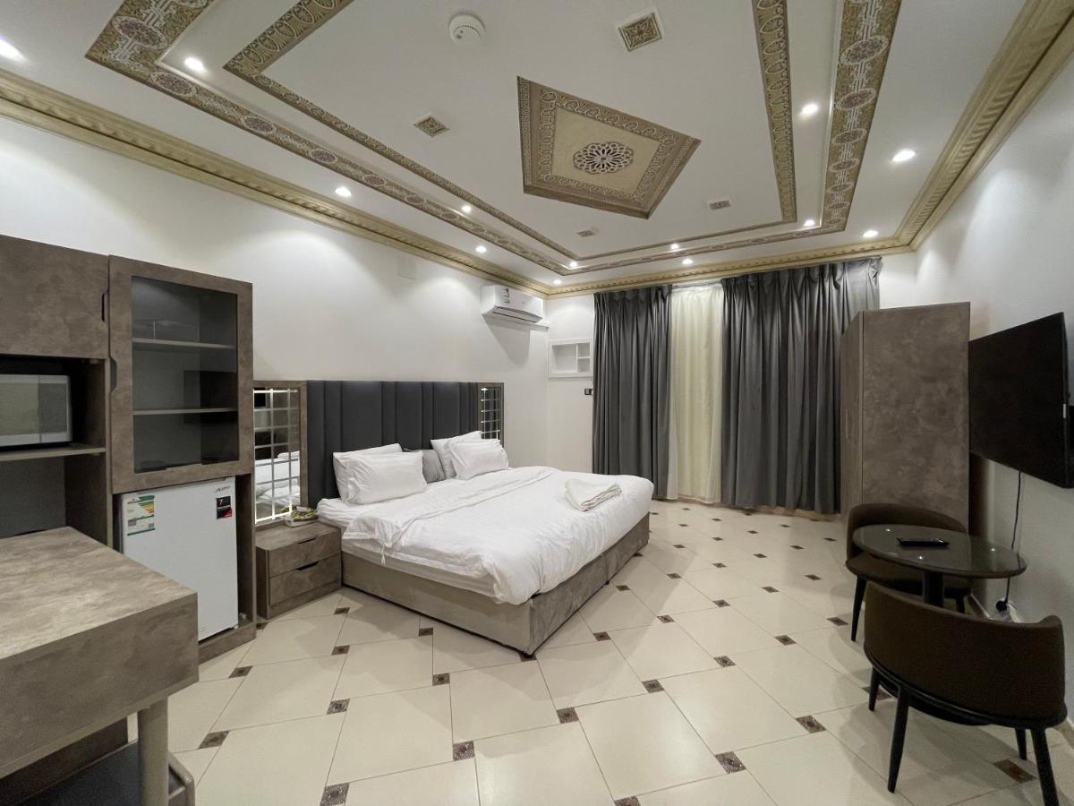 Friday Suites - Housity