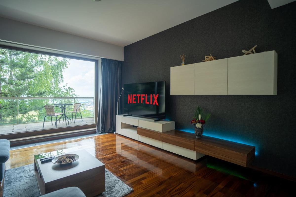 With a View Residence - Luxury Apartament - Panoramic view over the City - Housity