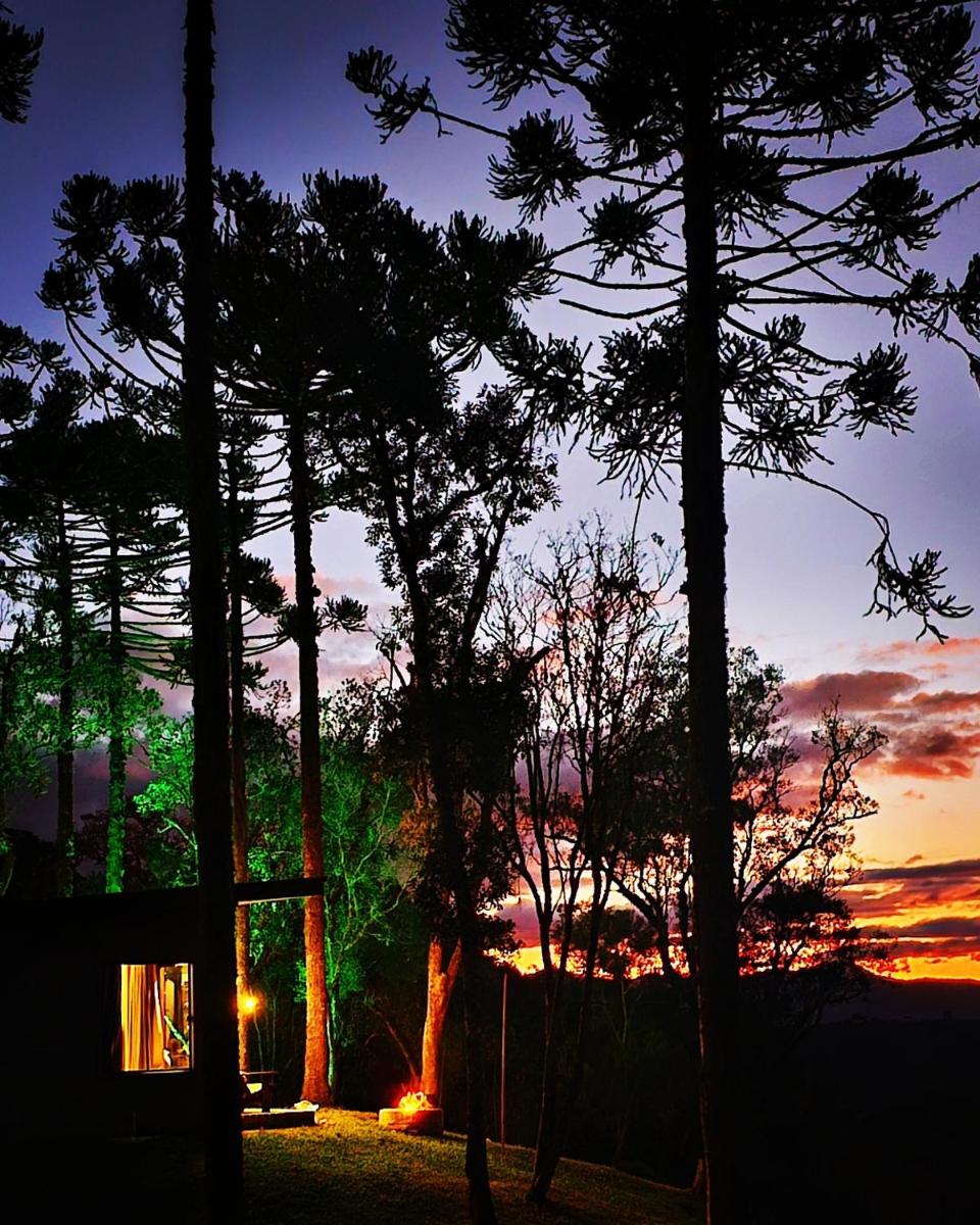 Sunset Serrano Chalés - Housity