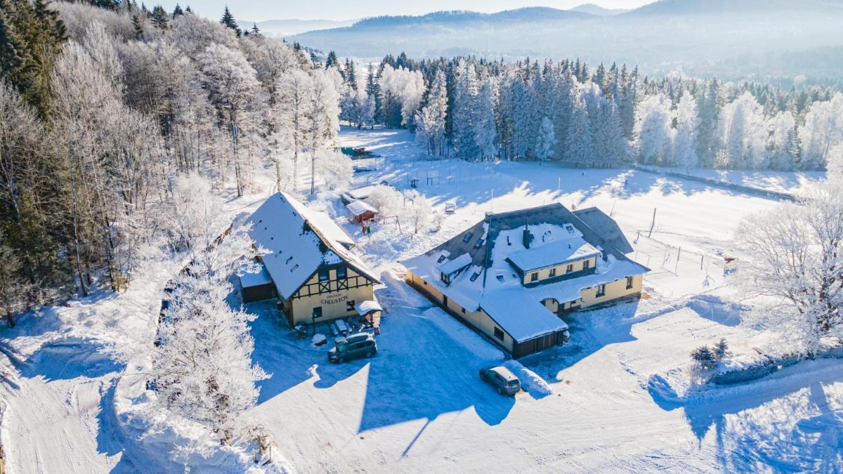 Penzion Chlustov - Housity