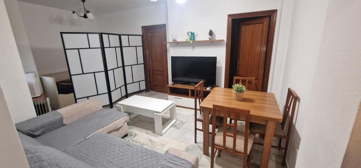 Alojamiento Carmen Baja (centro Almuñécar) - Housity
