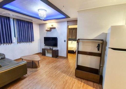 The Port Hotel Busan - Housity