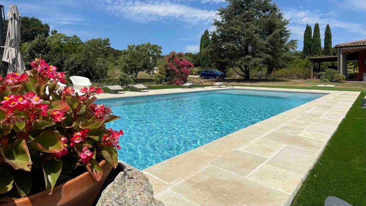 Suitetrails - Roman Villa with private Pool and park