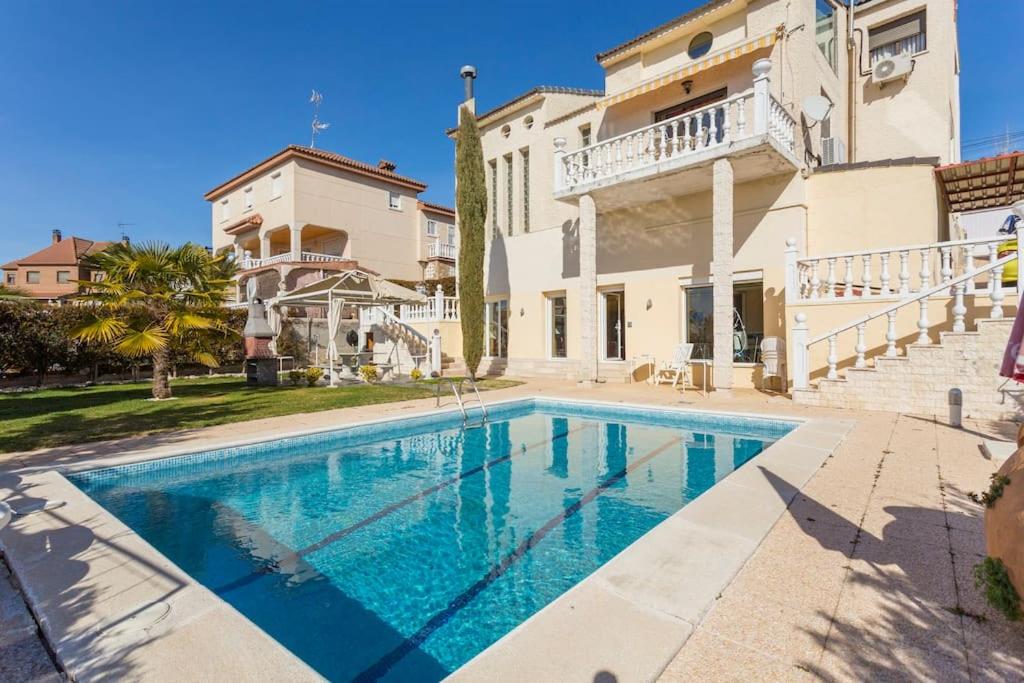 Madrid city modern apartment in villa, free WIFI - Housity