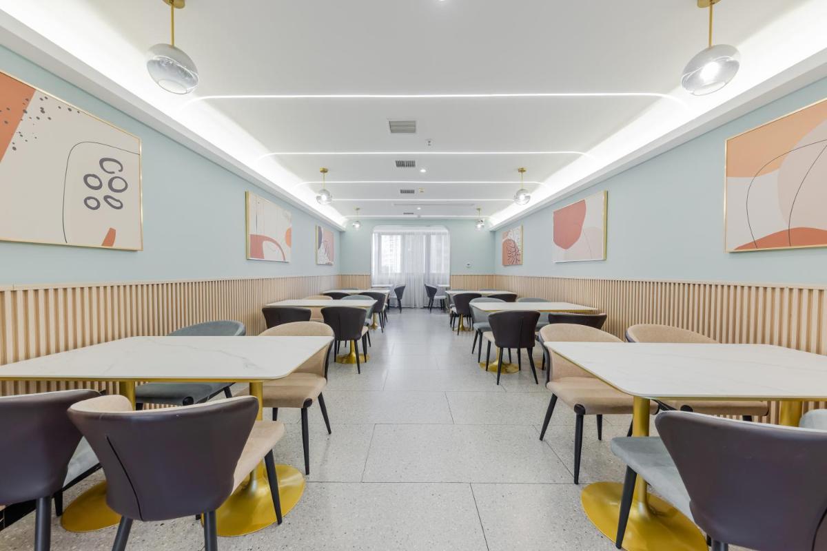 Xinhuating Business Hotel - Housity