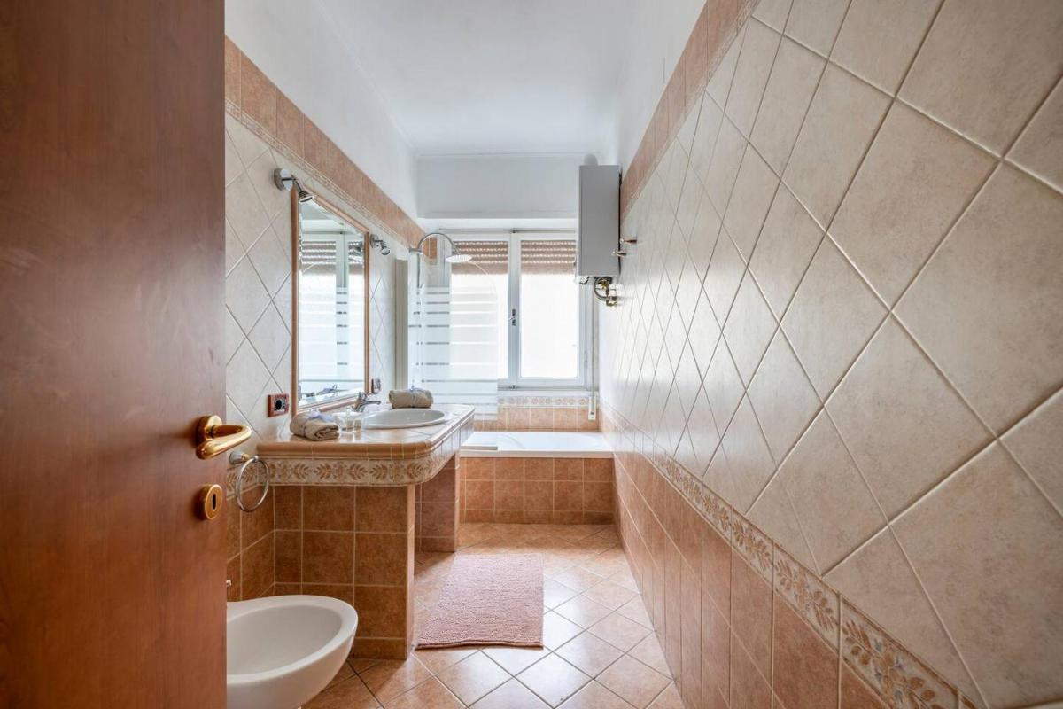 Suitetrails - SAN GIACOMO ROOMS/APARTMENT IN DON BOSCO