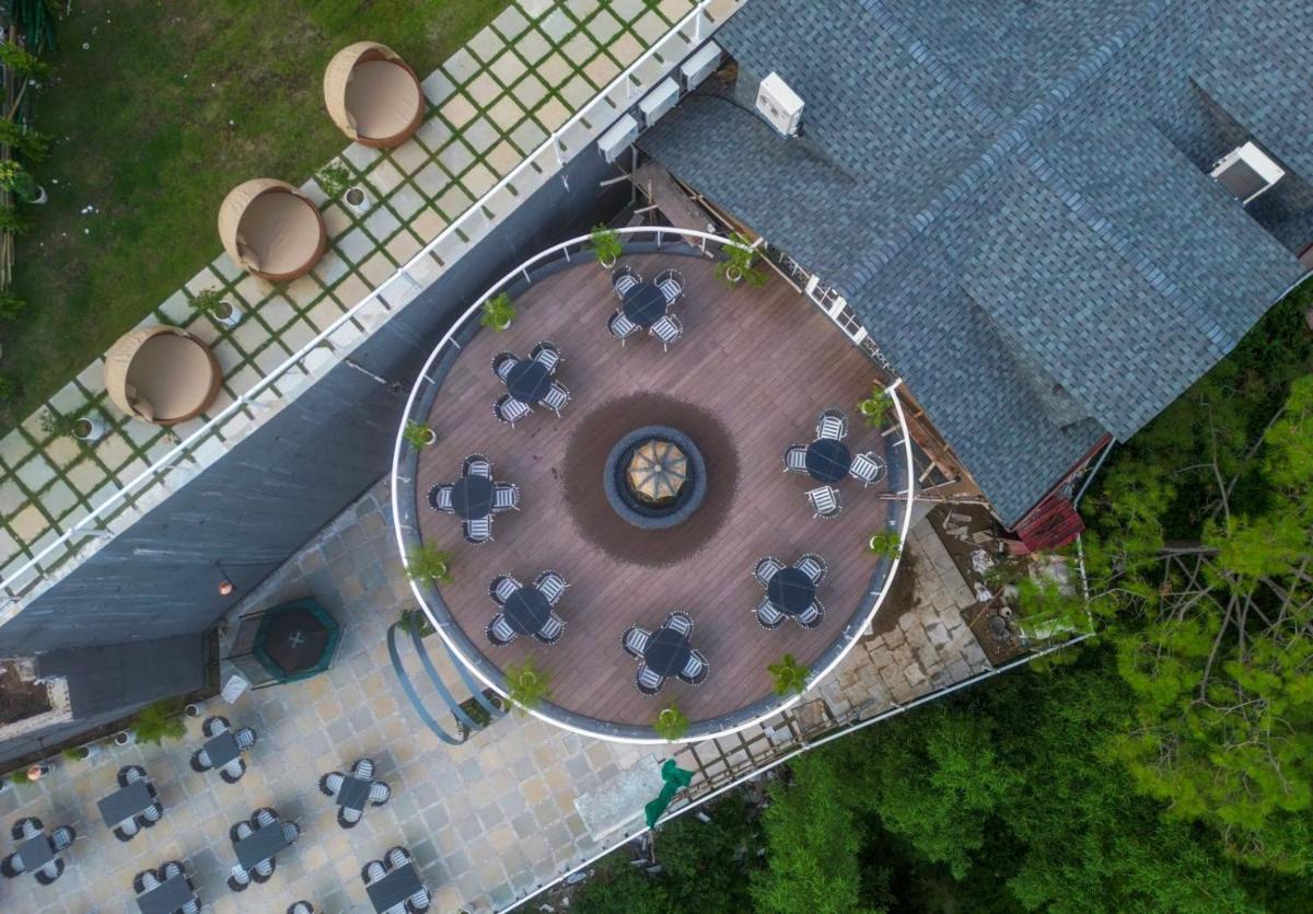 Anantam Resort & Spa - Housity