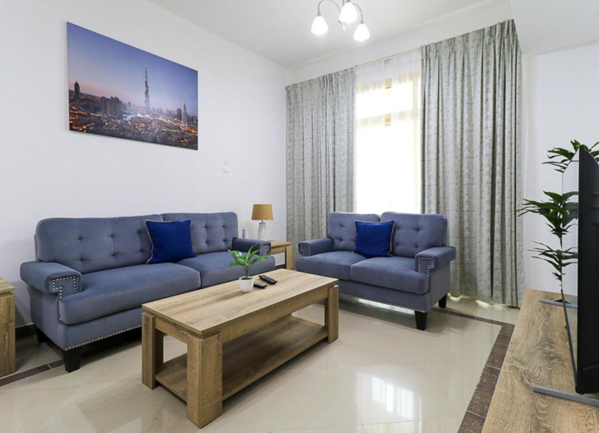 RH- Spacious 2BR, Steps Away from Mall of Emirates, Al Barsha - Housity