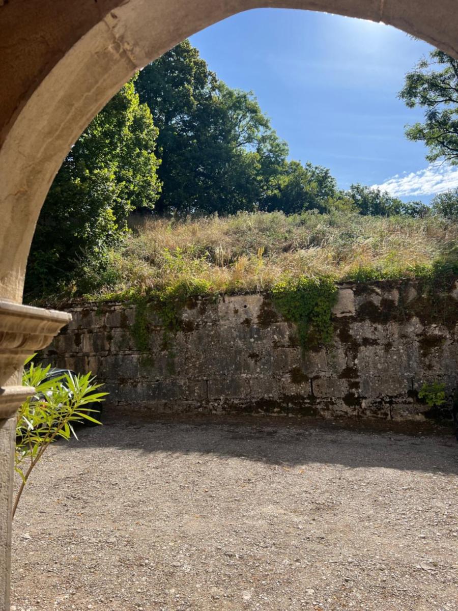 Domaine du Très-Haut - Château de Montanges - Housity