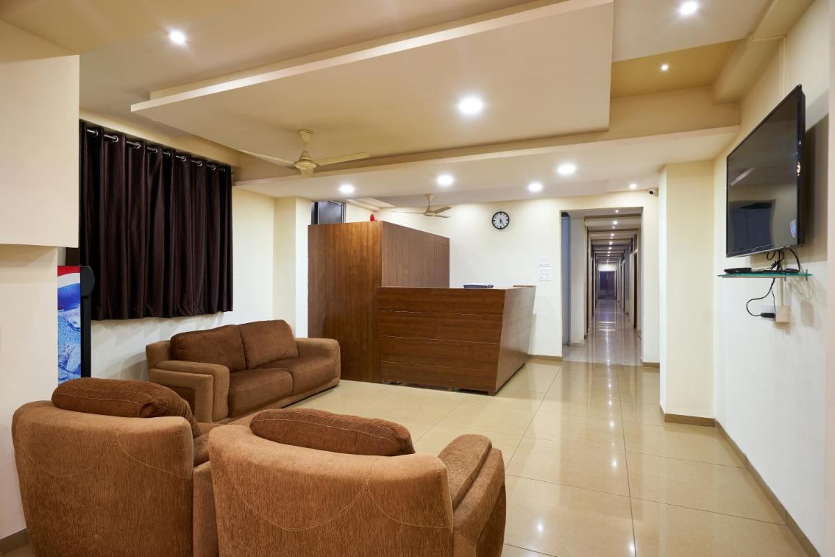 Hotel Ranjan Deluxe - Housity