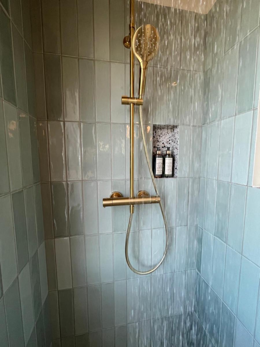 Salle de bains dans l'établissement Hotel Riva Beach