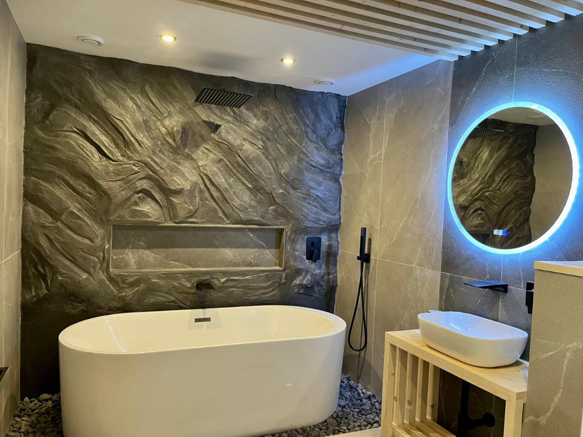 Clockhouse Cottage - Housity