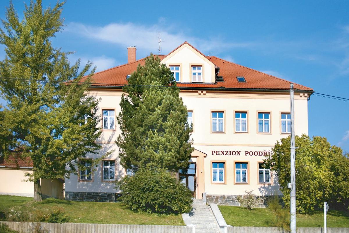 Penzion Poodří - Housity