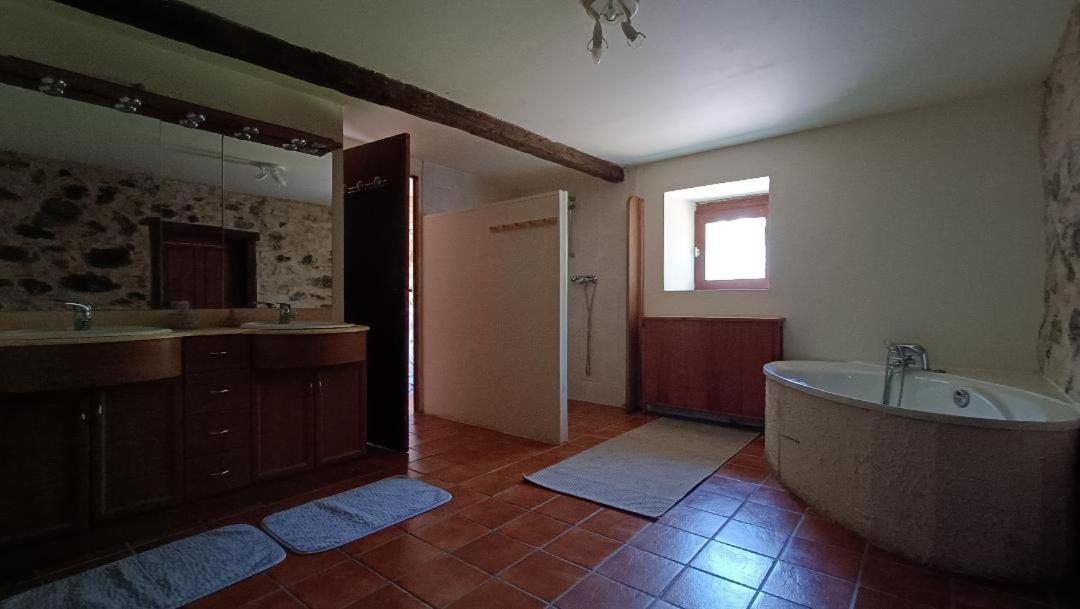 La Chamade - Housity