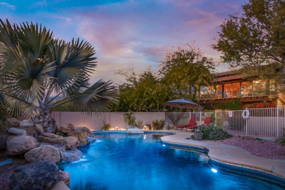 Troon Garden Casita - Housity