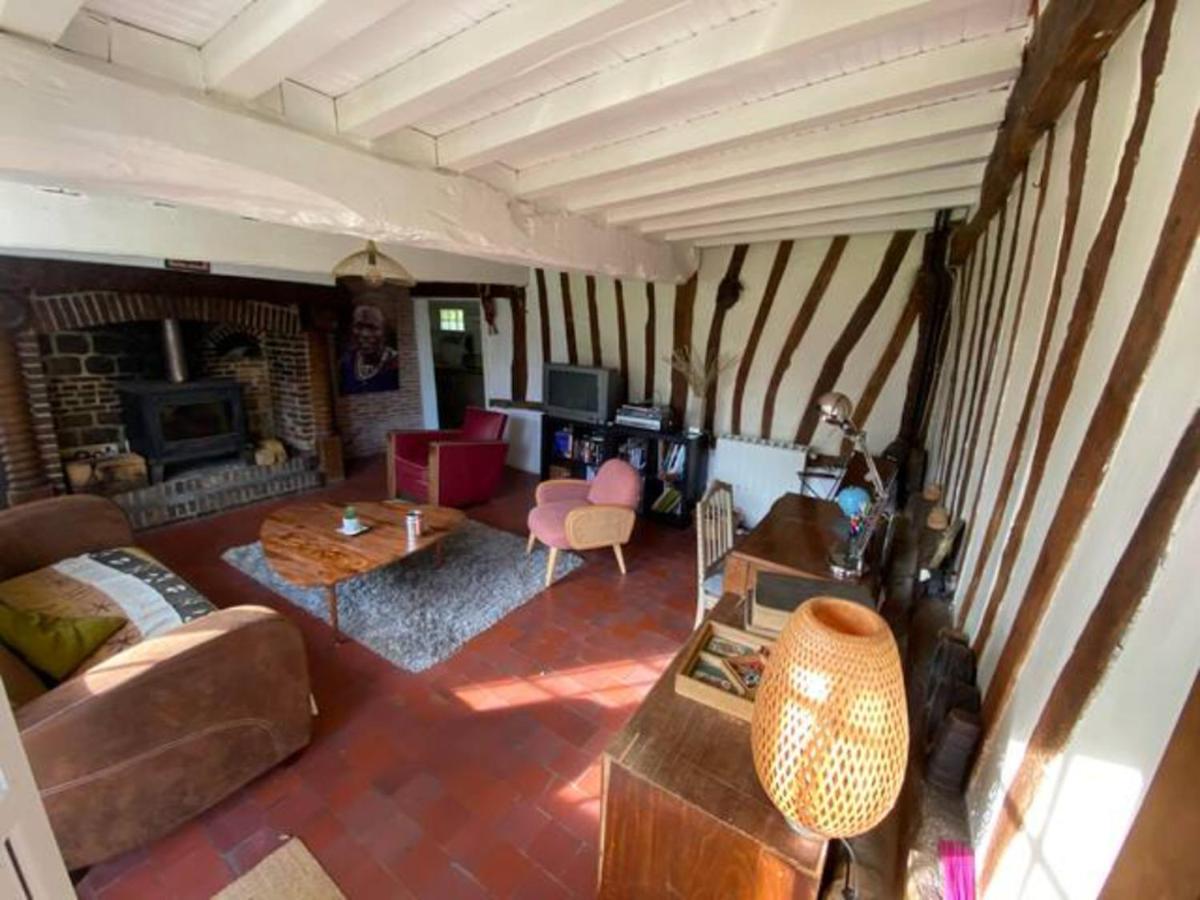 Belle Longère normande, cheminée et jardin arboré - Housity