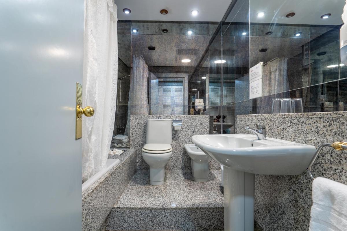Un baño de Hotel Balneario de Chiclana