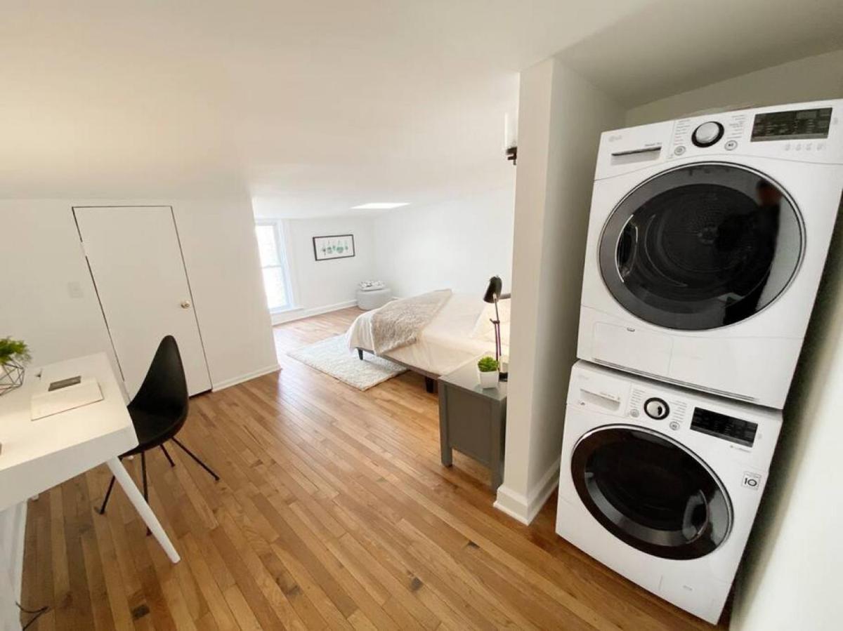 Explore Downtown and Mount Adams with River Views - Housity