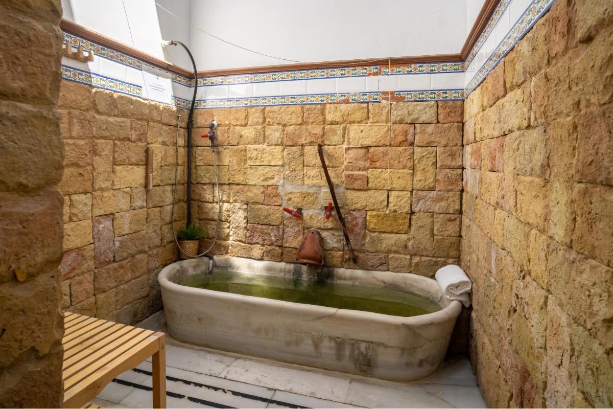 Hotel Balneario de Chiclana - Housity