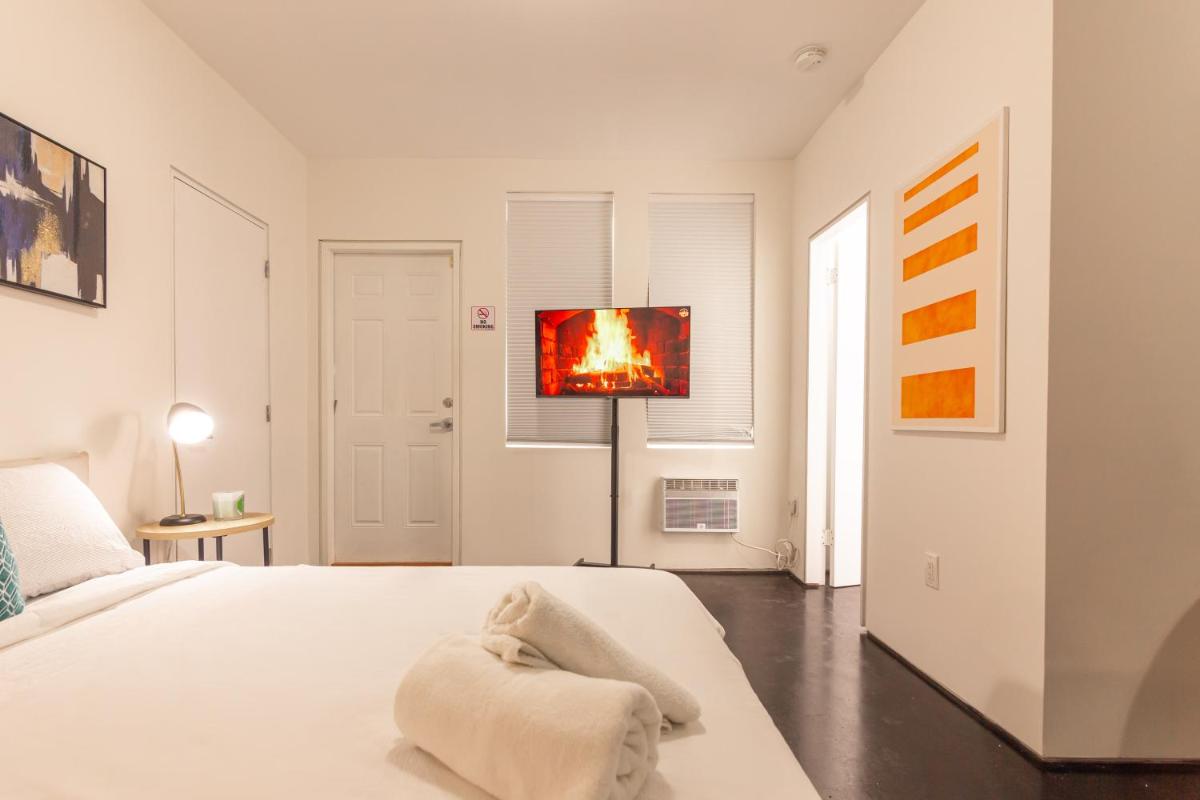 Home Miami Midtown - Wynwood area with balcony - Art District near Beach - Housity