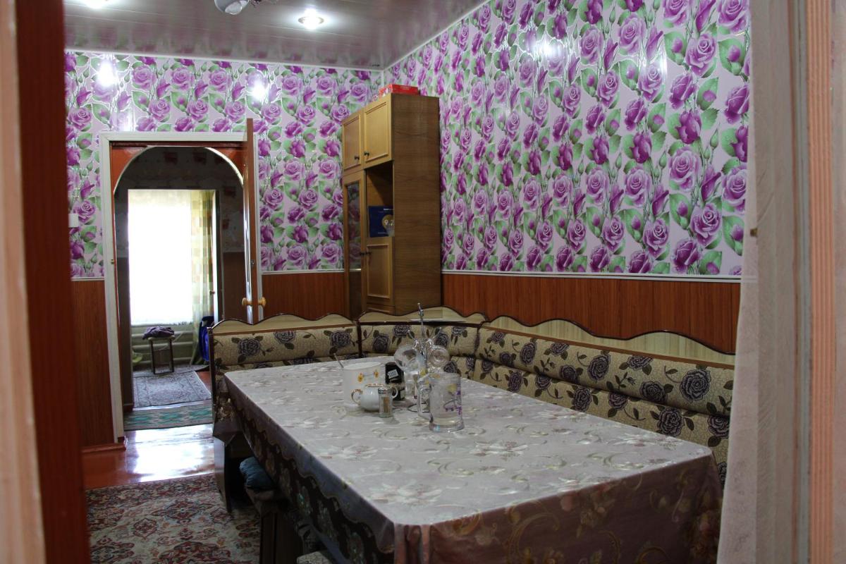 Guest House on Derbisheva - Housity