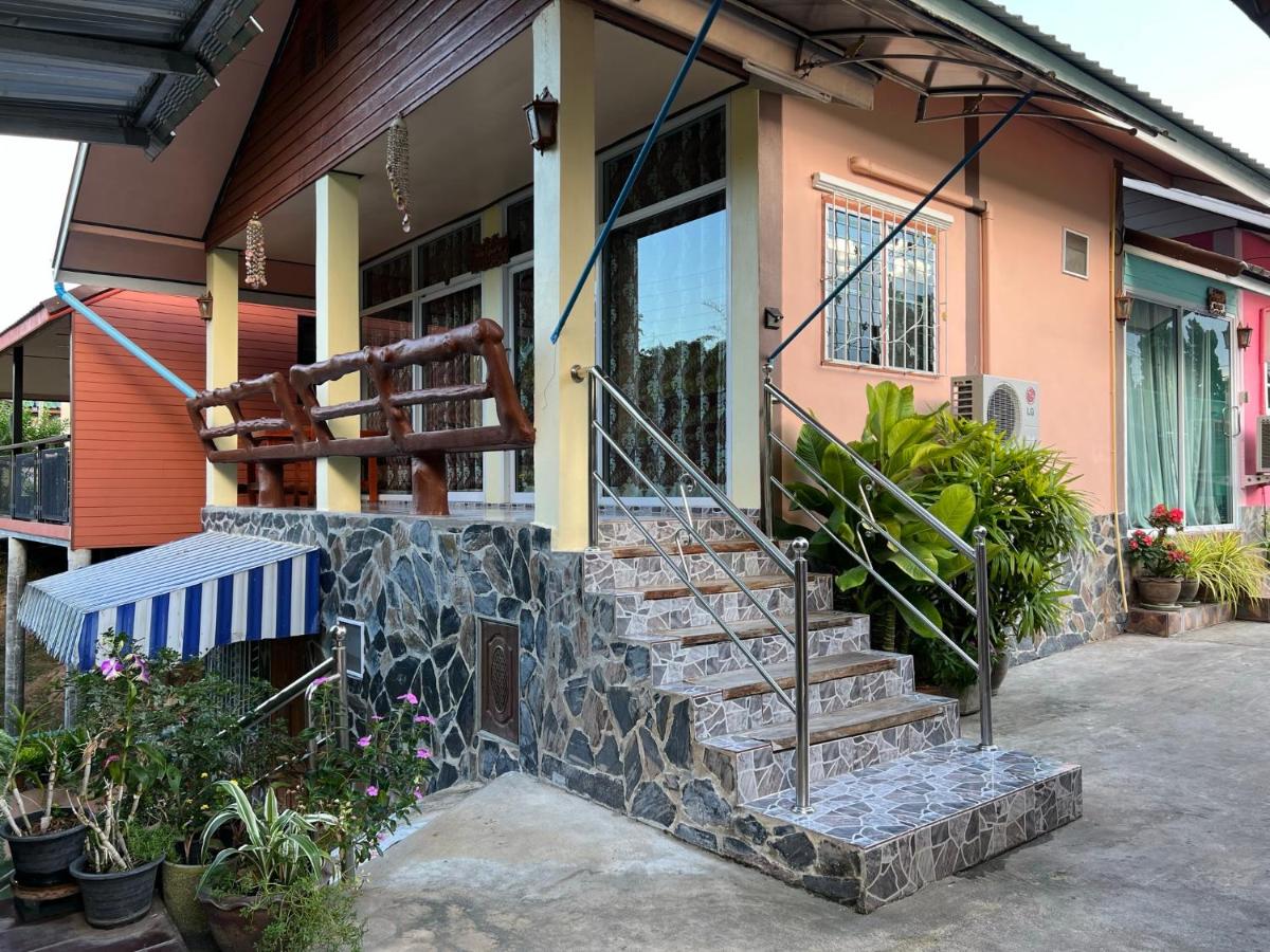 Tassana House - Housity
