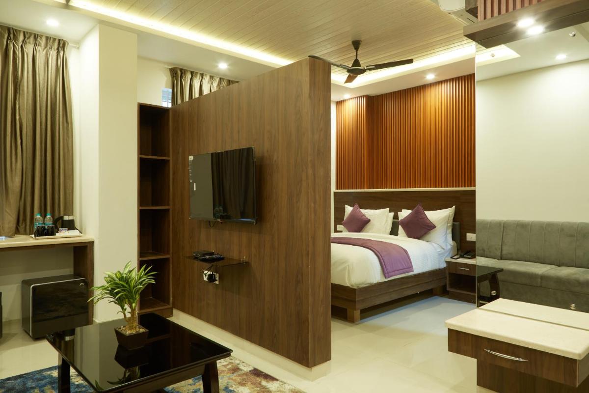 VOVO PREMIER HOTEL - Housity