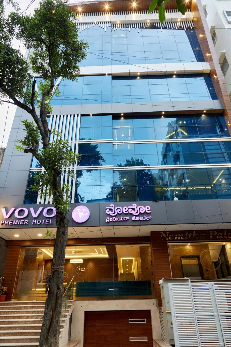 VOVO PREMIER HOTEL - Housity
