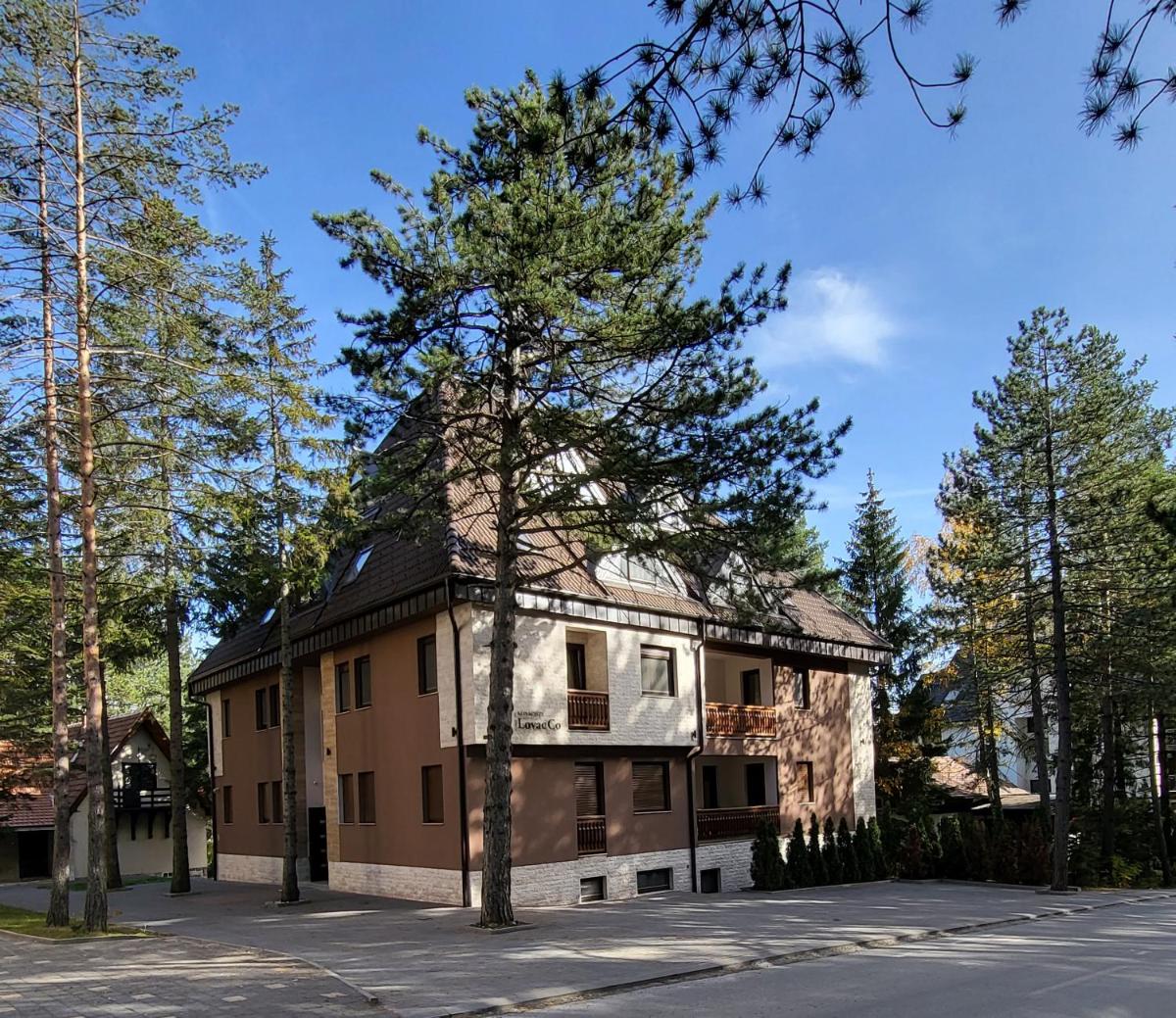Lovac apartmani - Housity
