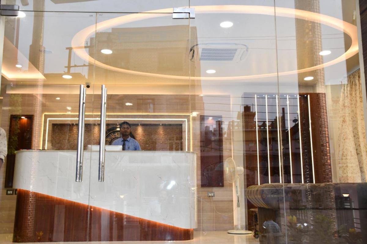 Hotel Blue Stone - Housity