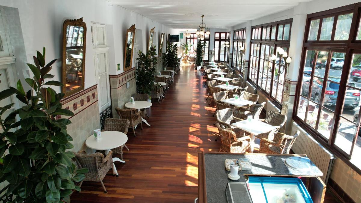 Un restaurante o sitio para comer en Gran Hotel Balneario de Liérganes