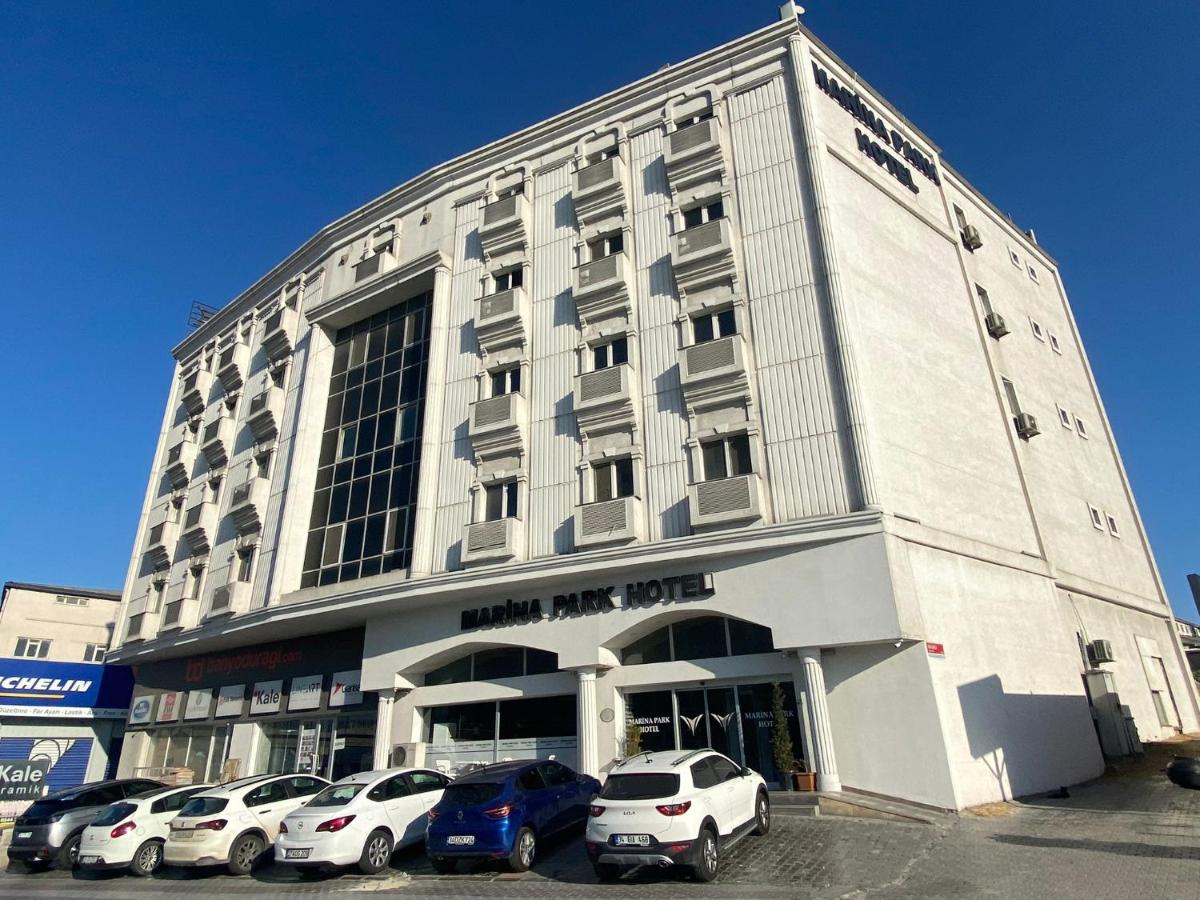 Marina Park Hotel - Housity