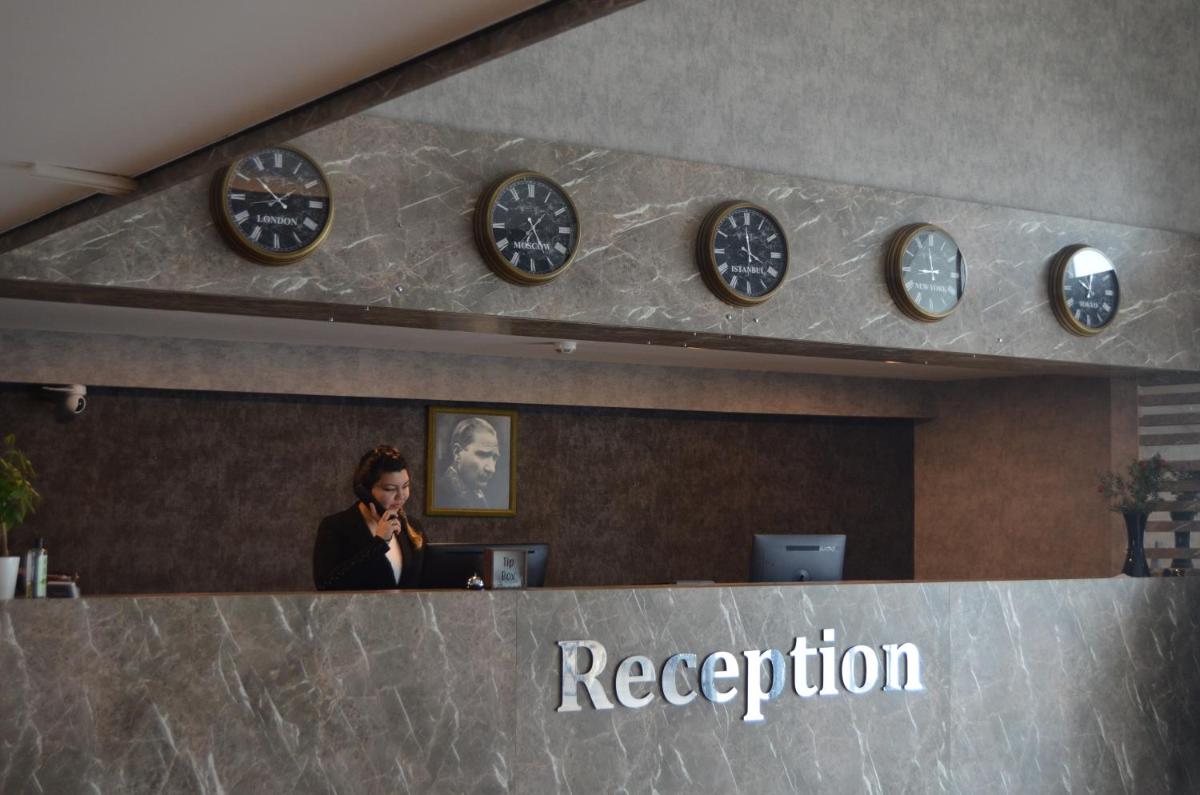 Marina Park Hotel - Housity