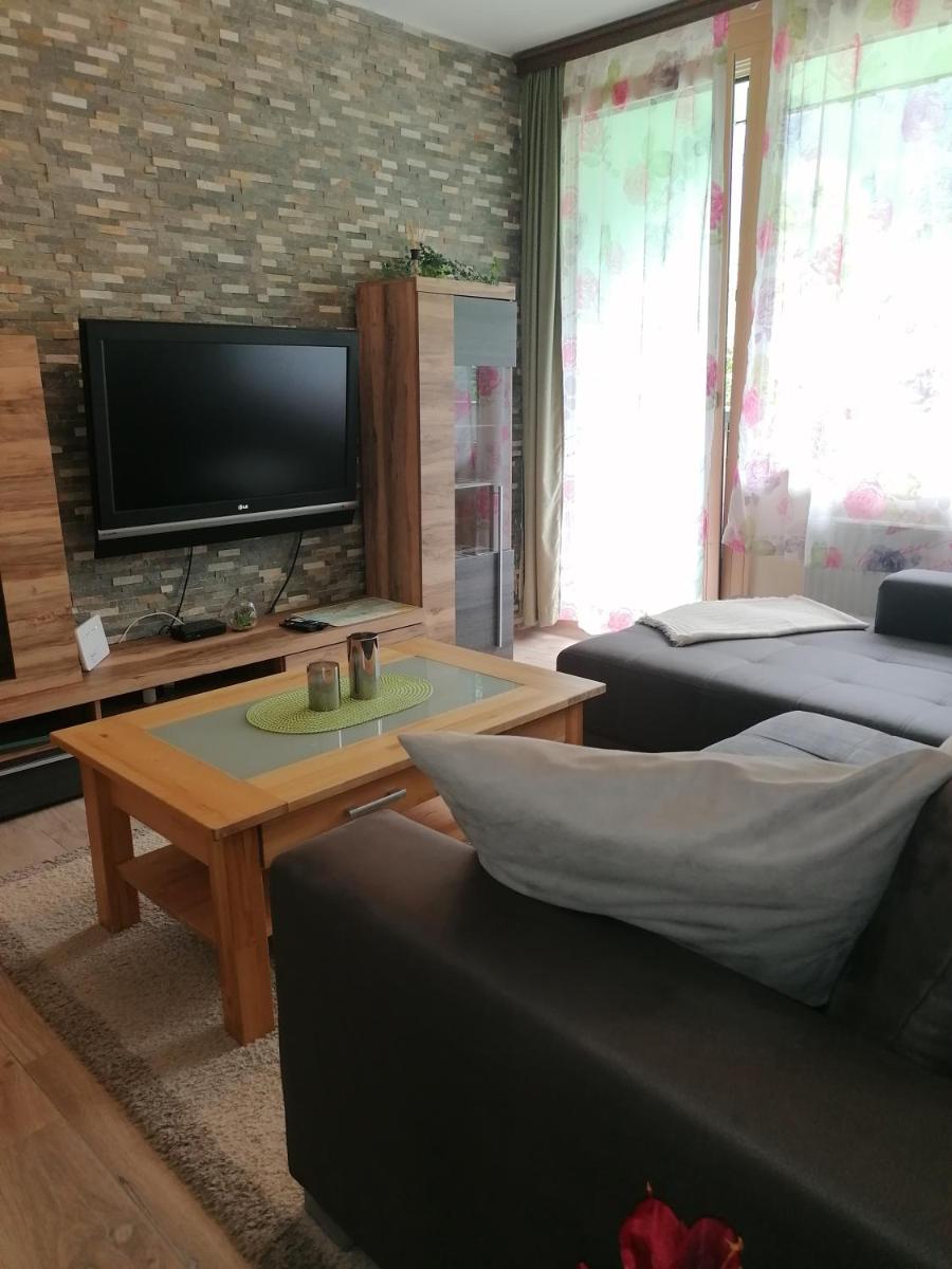 Apartma Angi - Housity