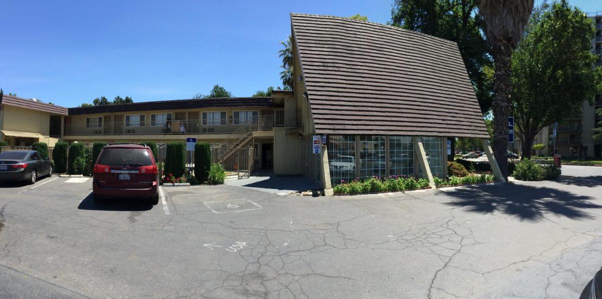 Discovery Inn - Housity