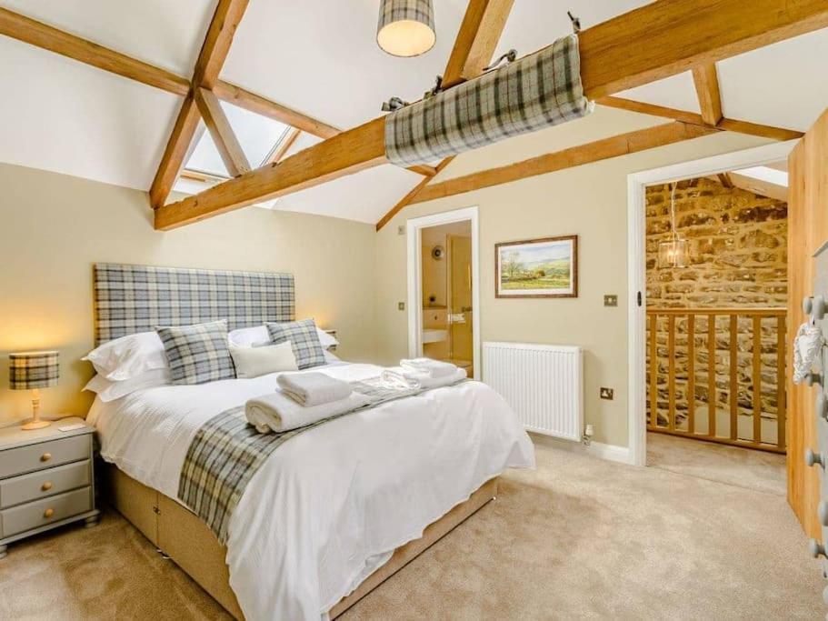 Martin's Farm House - Housity