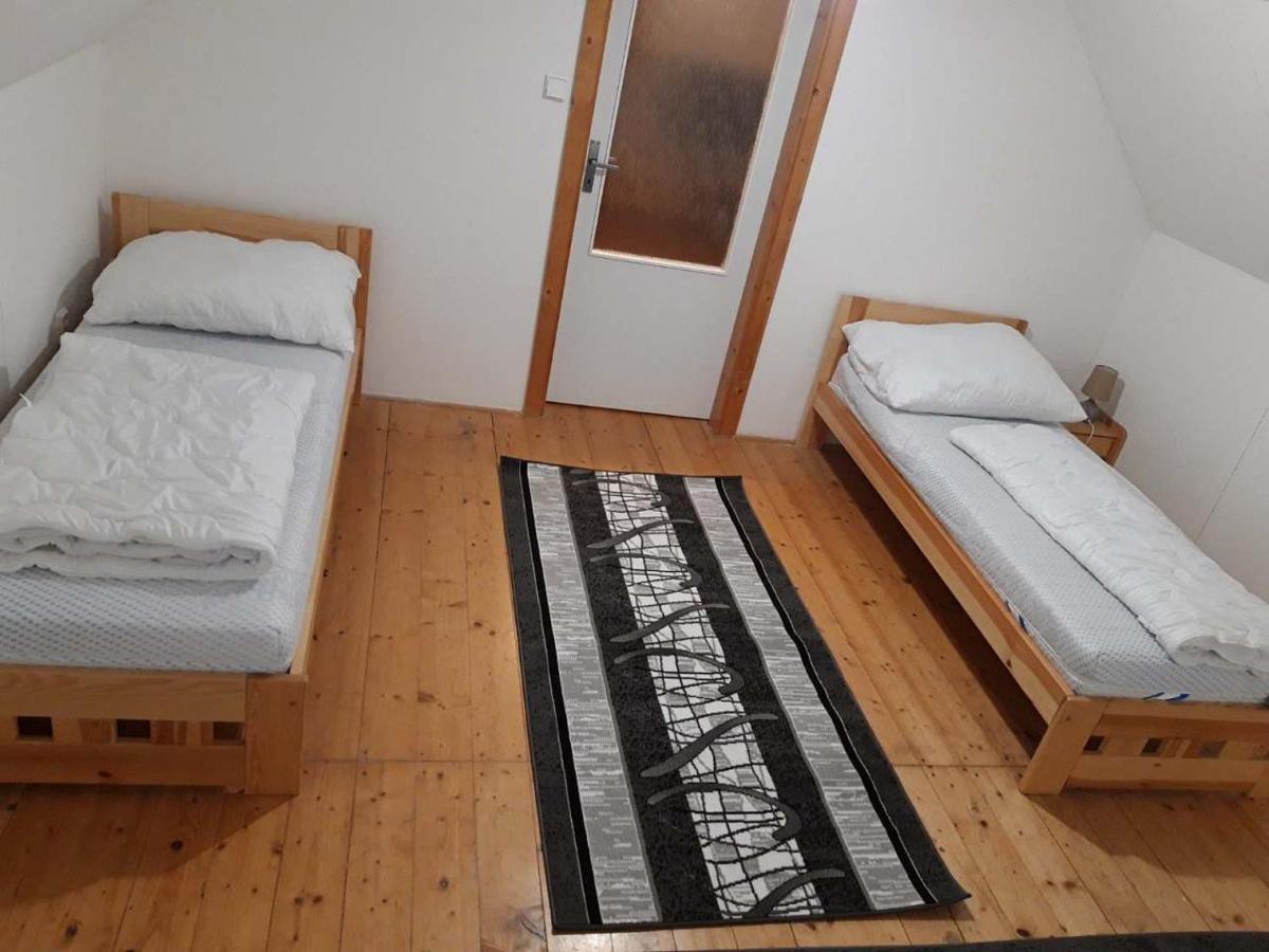 Chata Uhelka - Housity