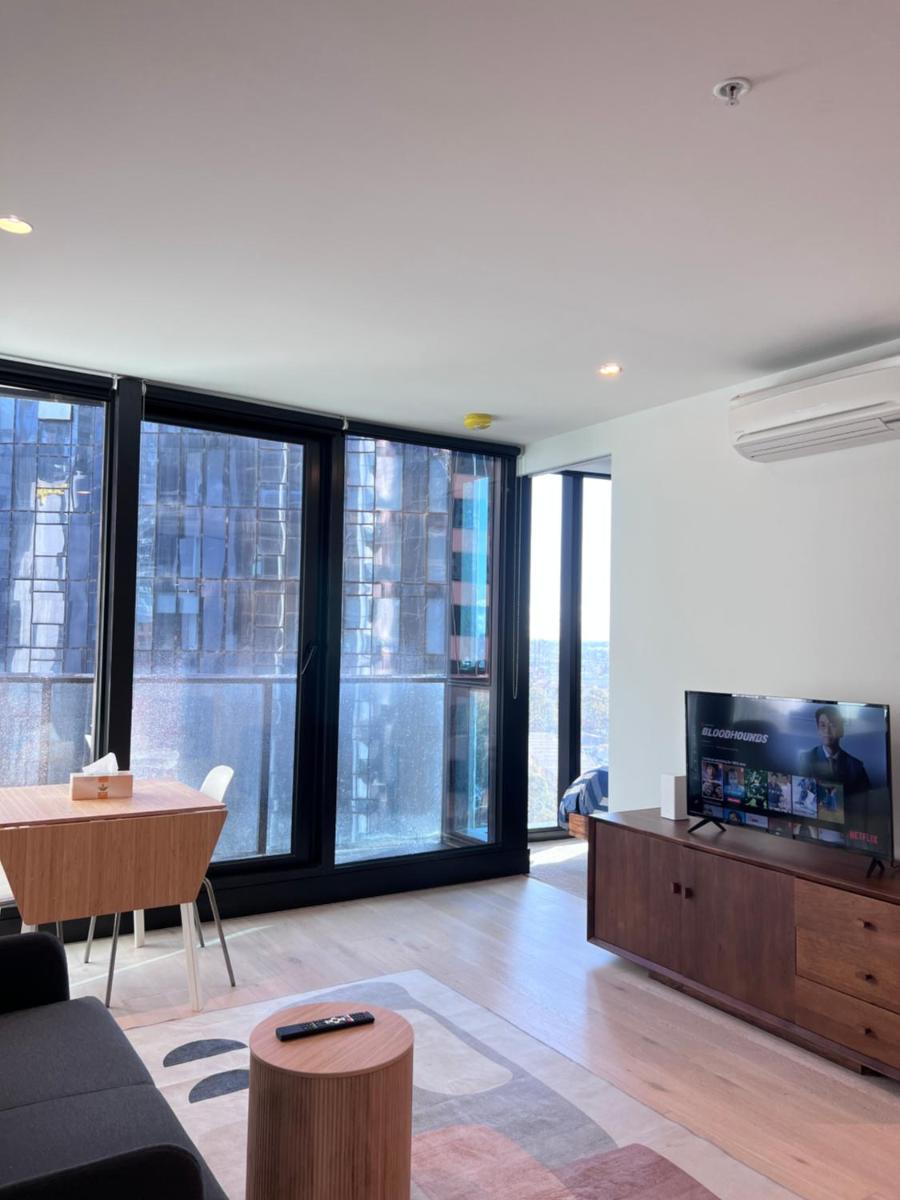 Suitetrails - Lovely 1 Bedroom Apartment @ CBD