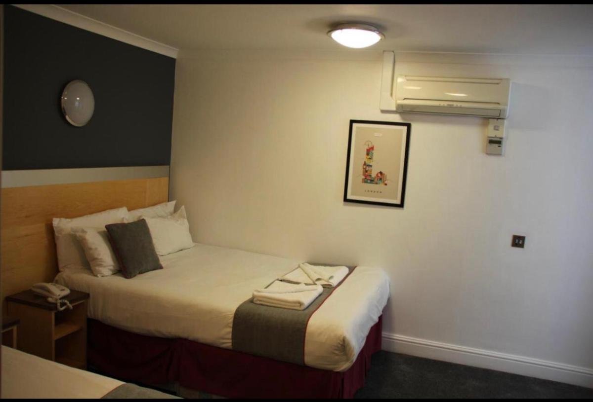 Elysee Hyde Park Hotel - Housity
